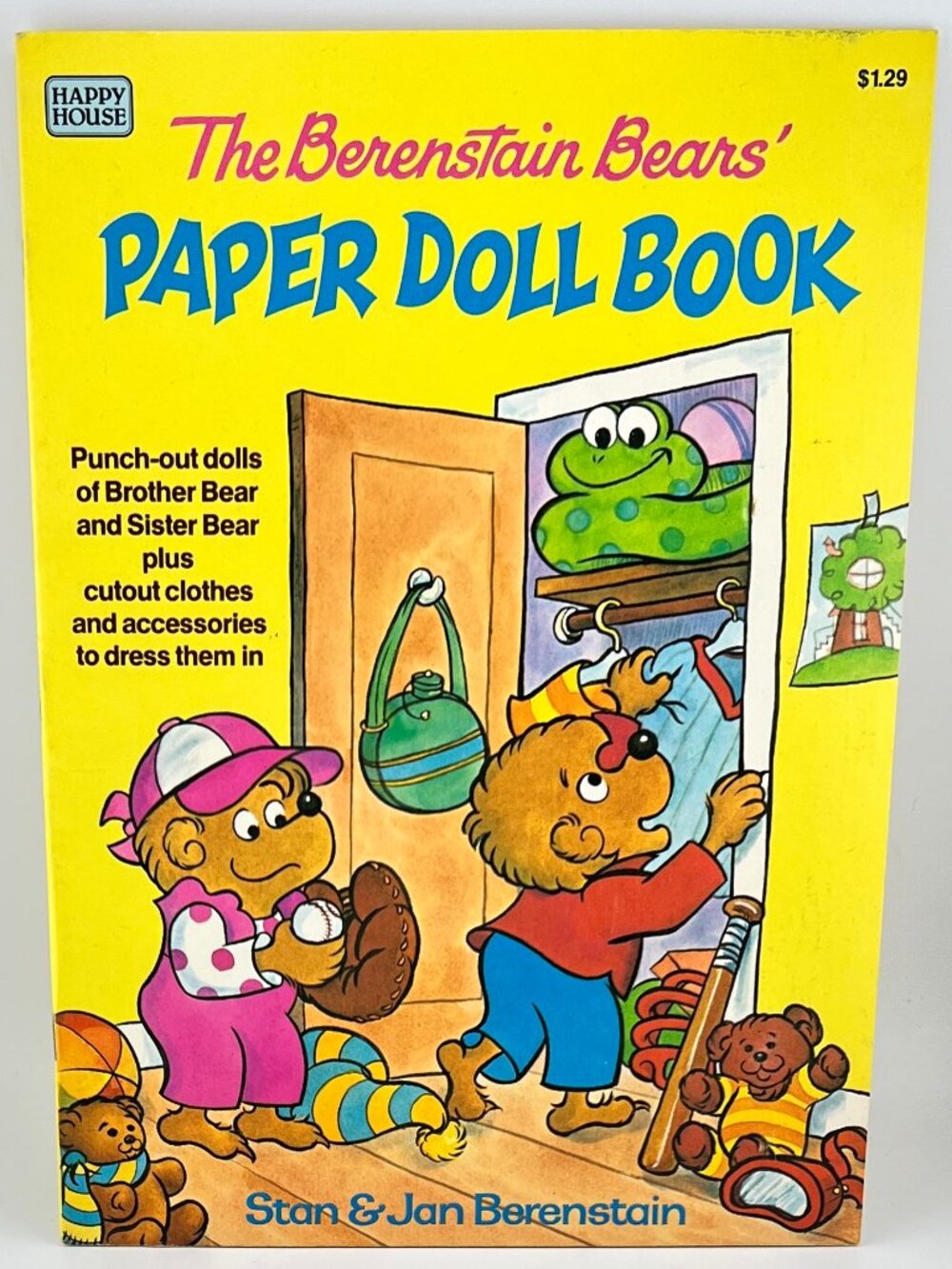 New Uncut The Berenstain Bears Paper Doll Book by Stan & Jan Berenstain 1984